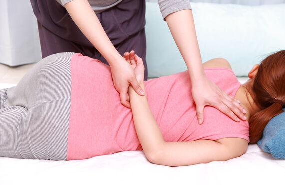 小松市でヘルニア等の腰の痛みにお悩みの方は整体院にご連絡ください